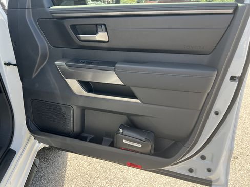 New 2026 Toyota Tundra SR5 AWD/4WD image 15