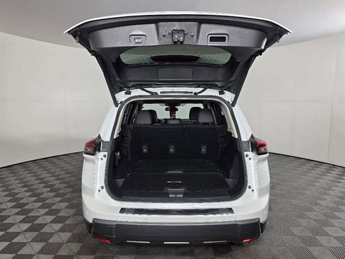 Used 2024 Nissan Rogue SL w/ SL Premium Package AWD/4WD image 19