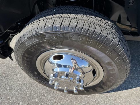 Used 2015 Ford F350 XL w/ Trailer Tow Package image 16