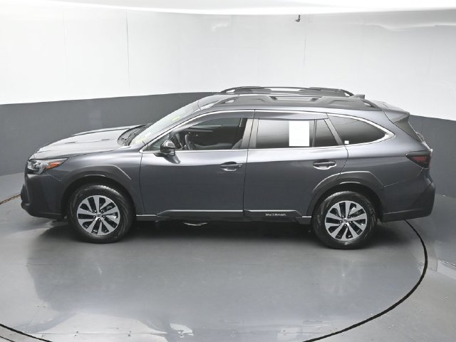 Used 2024 Subaru Outback Premium AWD/4WD image 44