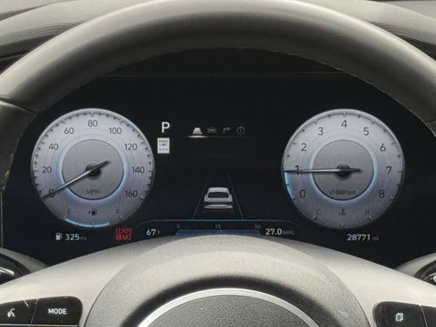 Used 2025 Hyundai Elantra Limited image 43