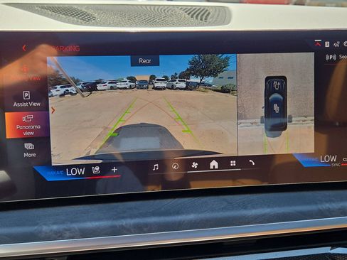 Certified 2026 BMW X5 xDrive40i w/ M Sport Package image 18