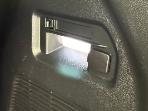 Used 2023 Ford Explorer XLT w/ Equipment Group 202A image 6