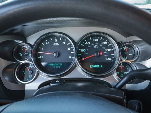 Used 2014 Chevrolet Silverado 2500 W/T image 19