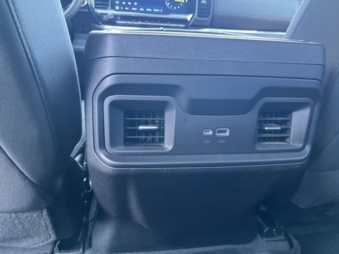 Used 2023 Chevrolet Silverado 1500 LT w/ Z71 Off-Road Package image 11