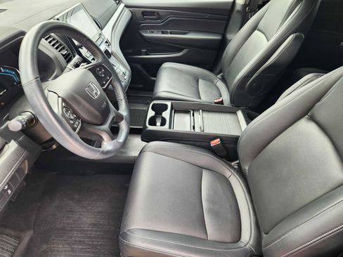 Used 2023 Honda Odyssey EX-L image 12
