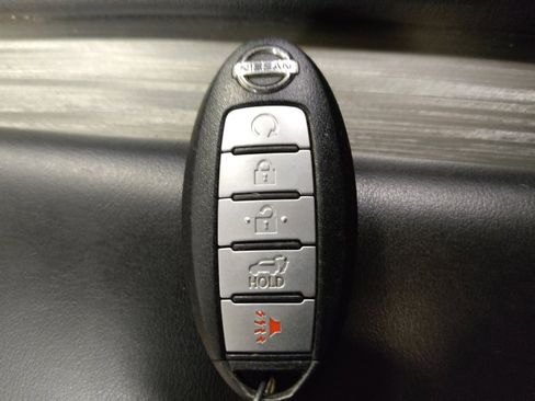 Used 2018 Nissan Murano SL w/ Midnight Edition Package FWD image 32