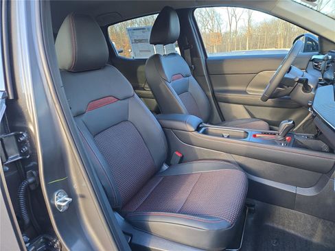 New 2026 Nissan Kicks SR w/ Cold Weather Package AWD/4WD image 12