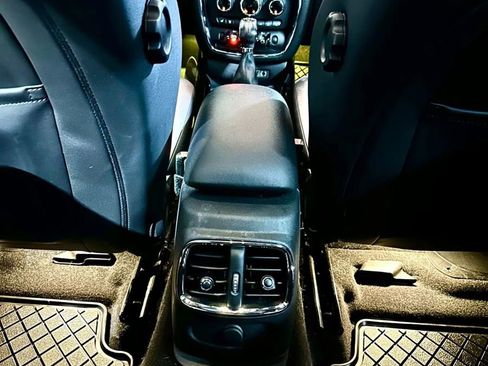 Used 2016 MINI Cooper Clubman S image 26