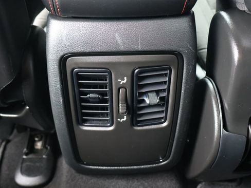 Used 2025 Dodge Durango GT AWD/4WD image 25