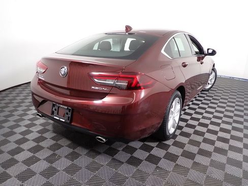 Used 2018 Buick Regal Preferred w/ Sights and Sounds Package FWD image 15
