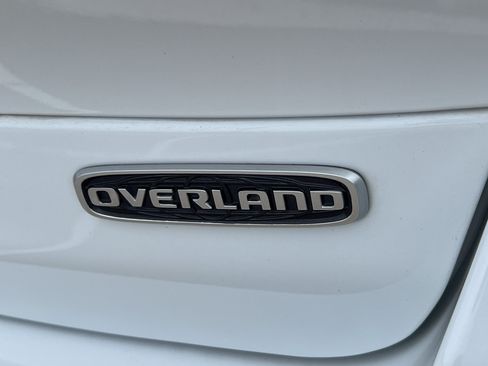 Used 2024 Jeep Grand Cherokee L Overland w/ Advanced Protech Group III AWD/4WD image 37