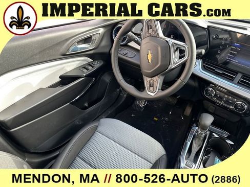 New 2026 Chevrolet Trax LT w/ LT Convenience Package image 16