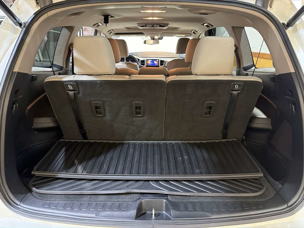 Used 2017 Honda Pilot Touring image 14