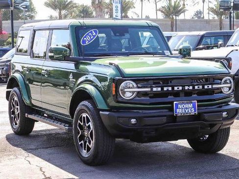 Certified 2024 Ford Bronco Outer Banks AWD/4WD image 3