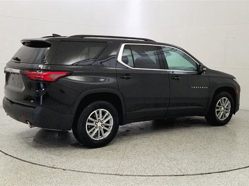 Used 2023 Chevrolet Traverse LT w/ Rear Camera Mirror Package AWD/4WD image 7