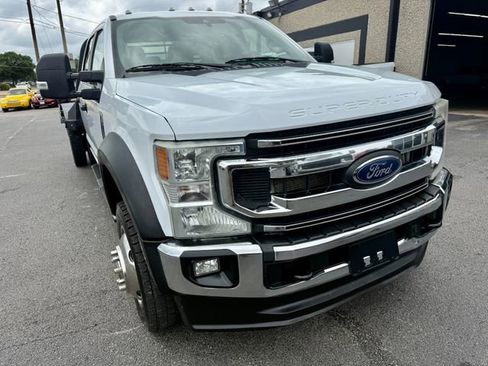 Used 2022 Ford F550 4x4 Crew Cab Super Duty w/ Power Equipment Group image 14