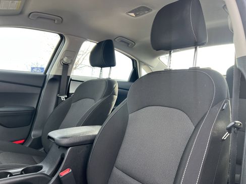 Used 2023 Kia Forte LXS w/ LXS Technology Package image 23