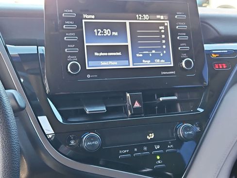 Used 2023 Toyota Camry LE image 28