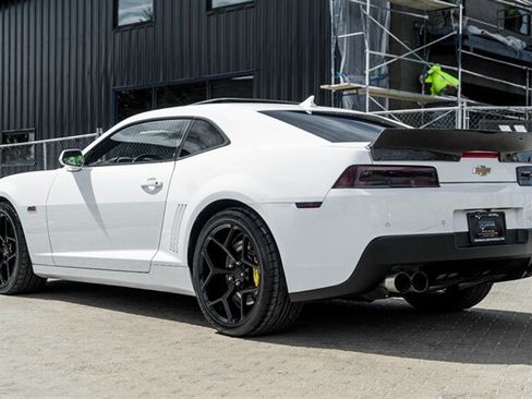 Used 2015 Chevrolet Camaro SS w/ RS Package RWD image 2
