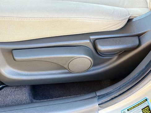 Used 2009 Hyundai Elantra GLS image 22