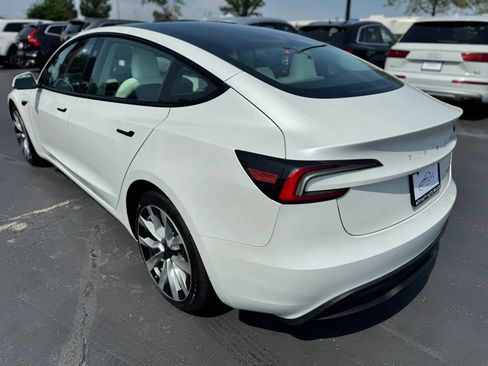 Used 2025 Tesla Model 3 Long Range AWD/4WD image 3