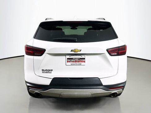 Used 2024 Chevrolet Blazer LT FWD image 6