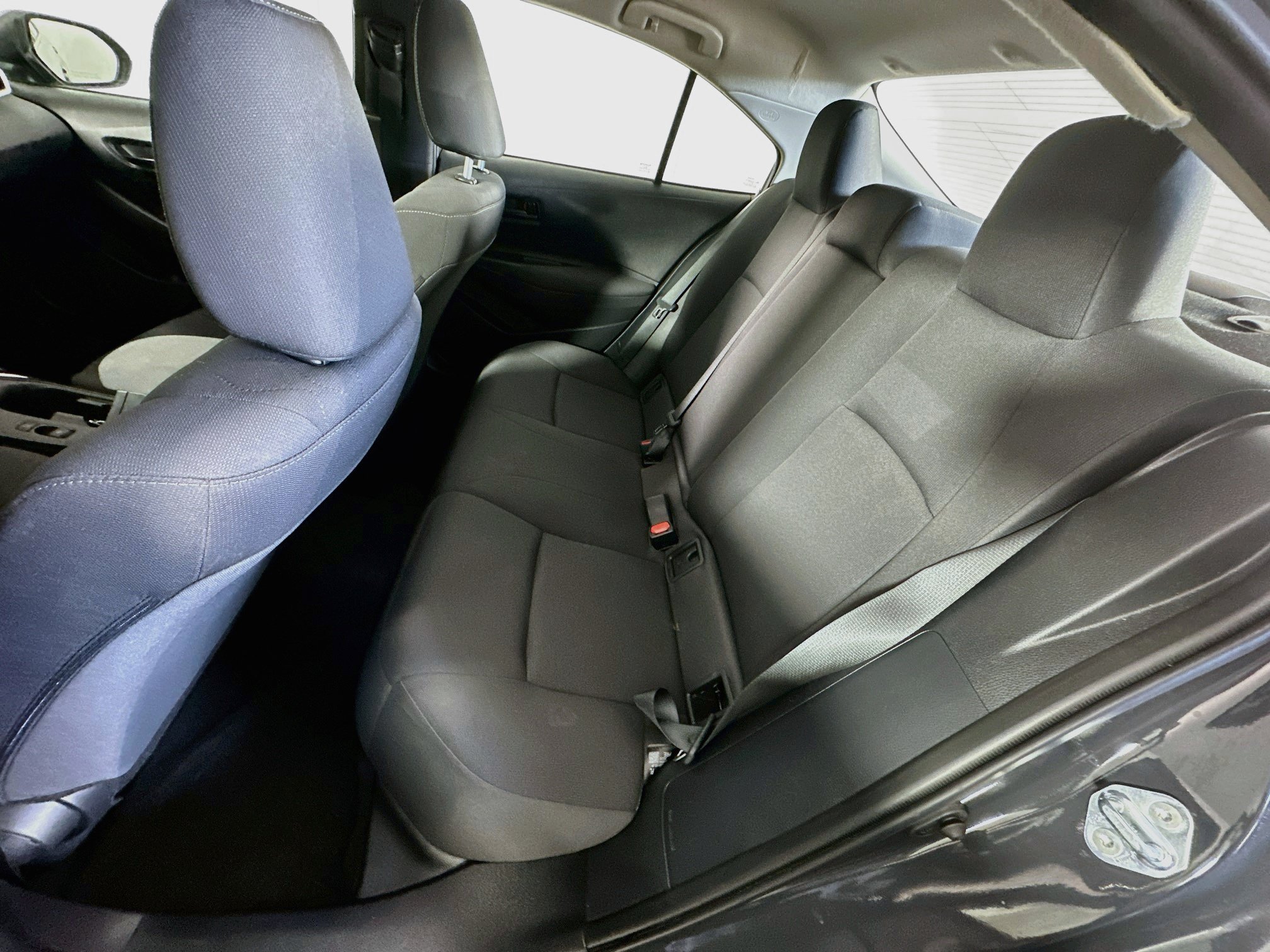 Used 2025 Toyota Corolla LE FWD image 25