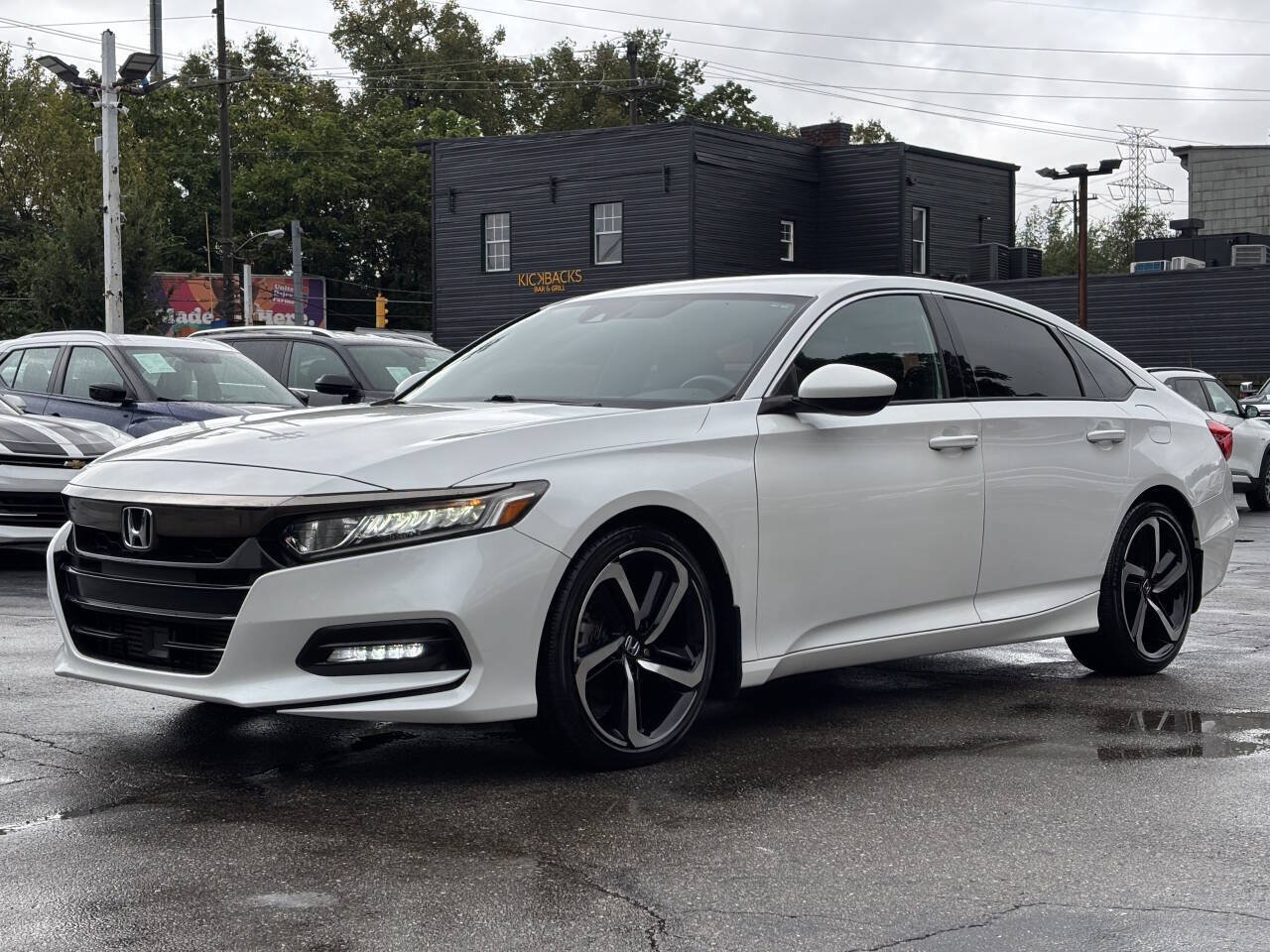 Used 2018 Honda Accord Sport image 4