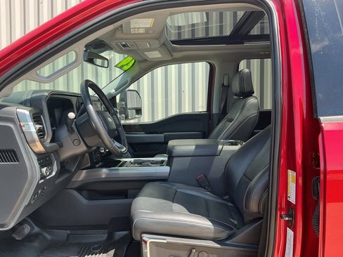 Used 2024 Ford F250 Lariat w/ Sport Appearance Package AWD/4WD image 9