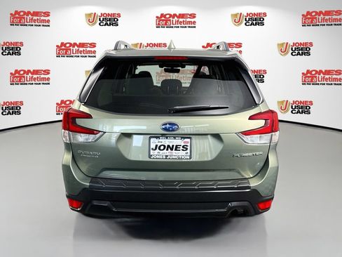 Used 2021 Subaru Forester Premium AWD/4WD image 15