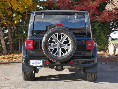 Used 2024 Jeep Wrangler High Altitude image 28
