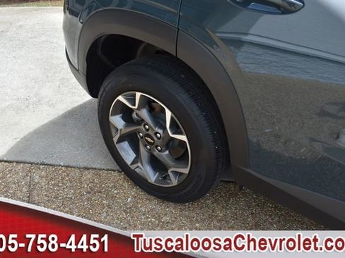 Used 2025 Chevrolet Trax LT FWD image 13