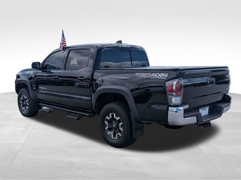 Used 2020 Toyota Tacoma TRD Off-Road AWD/4WD image 7