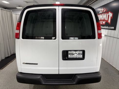 Used 2019 Chevrolet Express 2500 image 5