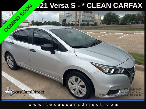 Used 2021 Nissan Versa S image 1