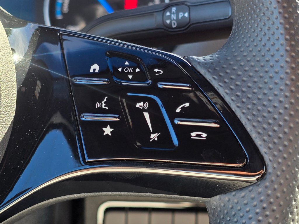 New 2025 Mercedes-Benz eSprinter 170 Cargo image 36