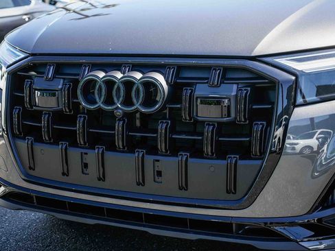 New 2026 Audi Q7 3.0T Premium Plus AWD/4WD image 8