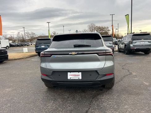 New 2026 Chevrolet Equinox EV LT image 4