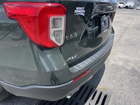 Used 2023 Ford Explorer XLT w/ Equipment Group 202A AWD/4WD image 12