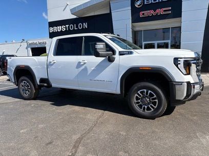 New 2025 GMC Sierra 2500 SLE