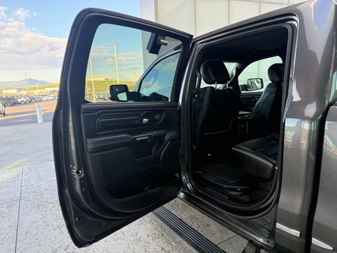 Used 2022 RAM 1500 Limited w/ Body Color Bumper Group AWD/4WD image 17