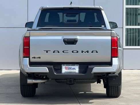 New 2026 Toyota Tacoma TRD Sport w/ TRD Sport Upgrade Package AWD/4WD image 5