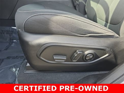 Used 2023 Jeep Grand Cherokee Laredo image 29