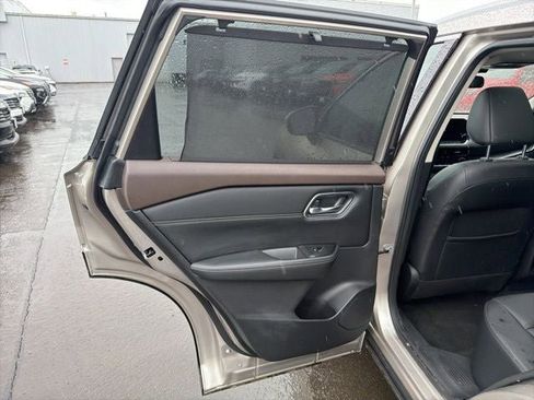 Used 2021 Nissan Rogue SL w/ Premium Package image 25