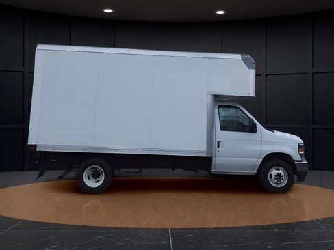 New 2024 Ford E-350 and Econoline 350 Super Duty w/ Power Windows & Locks Group image 2