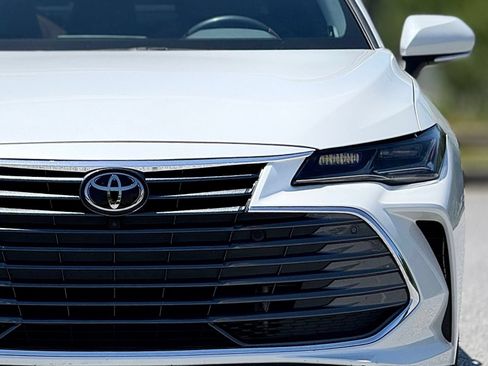 Used 2020 Toyota Avalon Limited w/ Advanced Safety Package FWD image 15