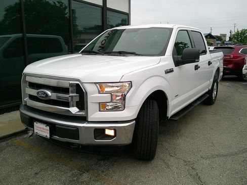 Used 2017 Ford F150 XLT w/ Equipment Group 301A Mid AWD/4WD image 2