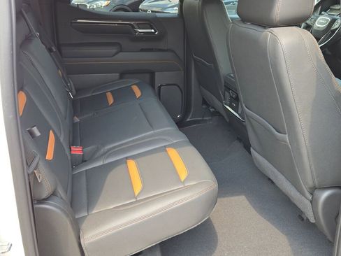 Used 2023 GMC Sierra 1500 AT4 w/ AT4 Premium Package image 10