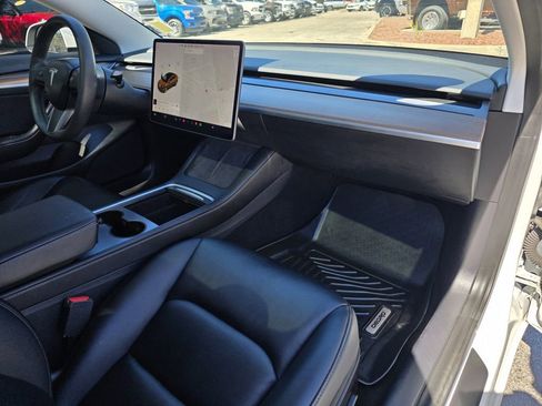 Used 2021 Tesla Model 3 Long Range image 11